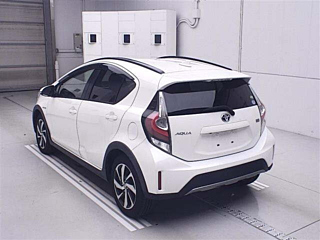 TOYOTA AQUA 2018