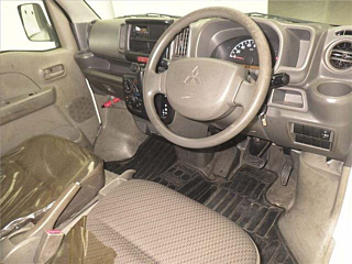 MITSUBISHI MINICAB VAN 2015