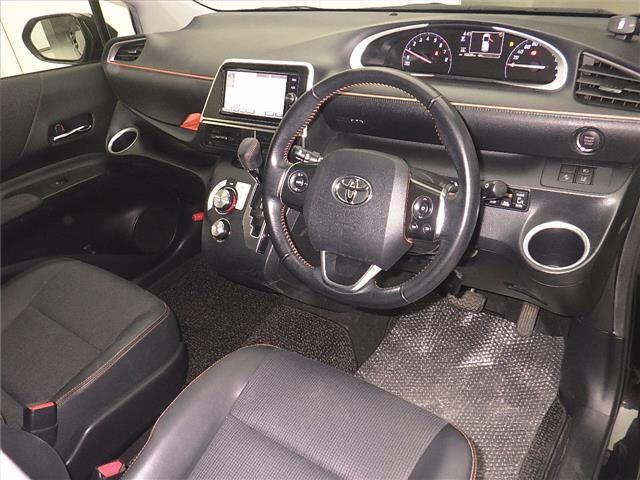 TOYOTA SIENTA 2018