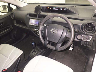 TOYOTA AQUA 2020