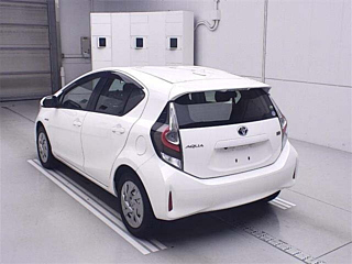 TOYOTA AQUA 2020