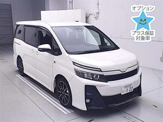 TOYOTA VOXY 2018