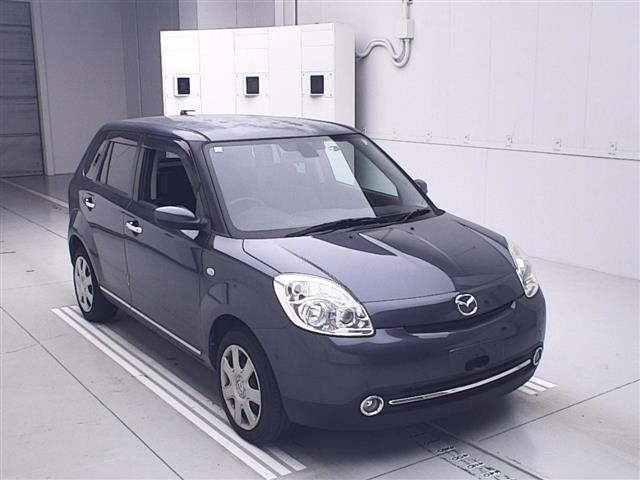 MAZDA VERISA 2010