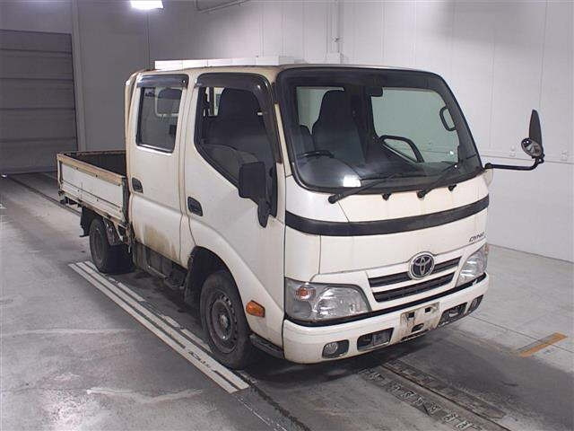 TOYOTA DYNA 2015