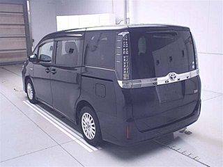 TOYOTA VOXY 2015