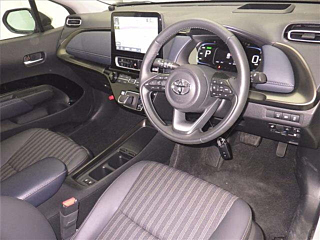 TOYOTA AQUA 2023