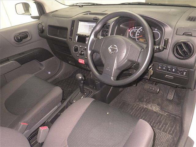 NISSAN AD 2020