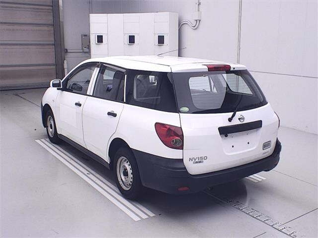 NISSAN AD 2020