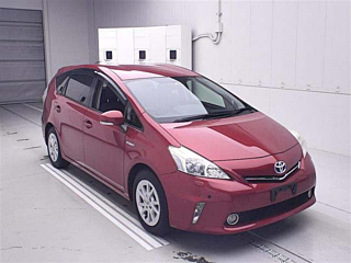 TOYOTA PRIUS ALPHA 2012