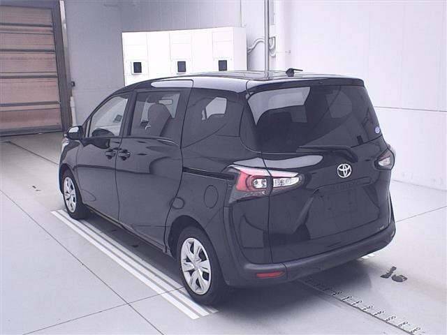 TOYOTA SIENTA 2020