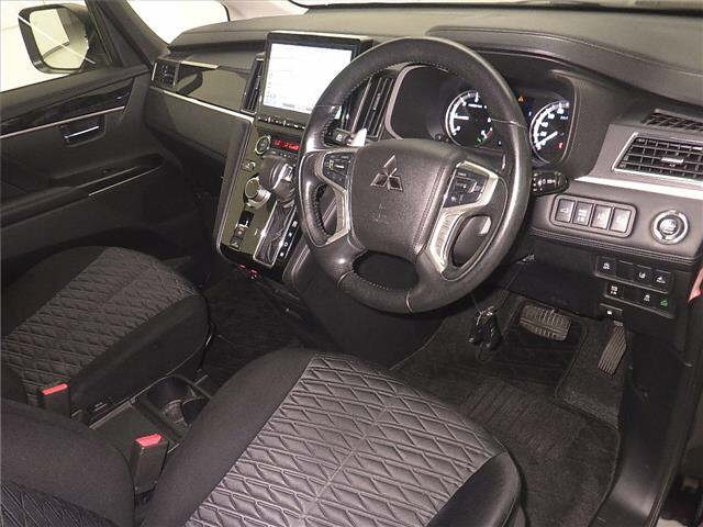 MITSUBISHI DELICA D5 2020