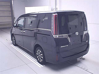 TOYOTA ESQUIRE 2019