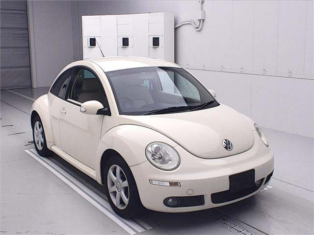 VOLKSWAGEN NEW BEETLE 2010