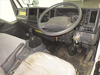 ISUZU ELF 2015