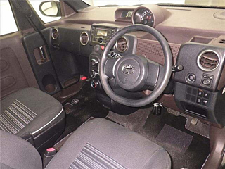 TOYOTA SPADE 2016