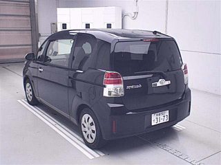 TOYOTA SPADE 2016