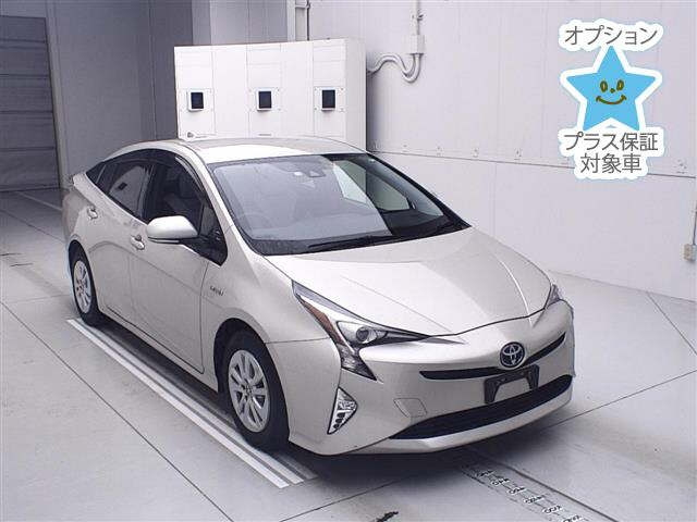 TOYOTA PRIUS 2016