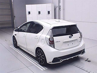 TOYOTA AQUA 2014