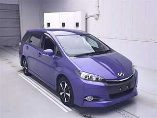 TOYOTA WISH 2012