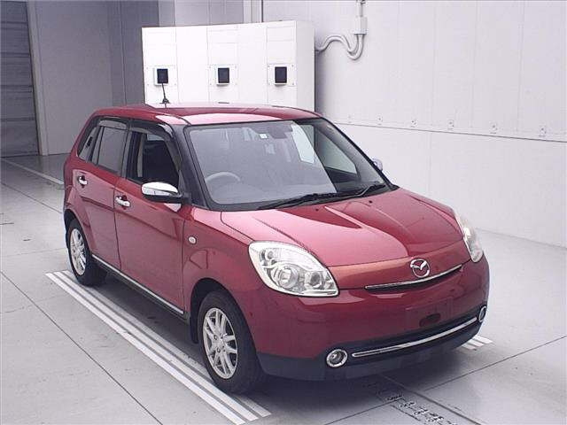 MAZDA VERISA 2010