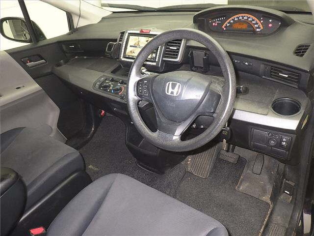 HONDA FREED 2010