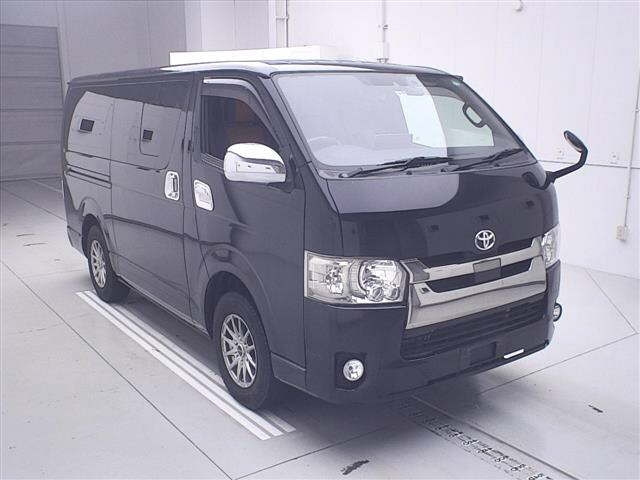 TOYOTA HIACE VAN 2019