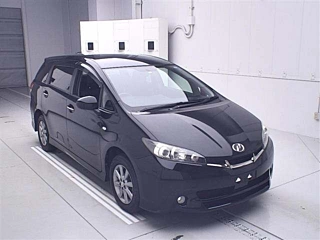 TOYOTA WISH 2011