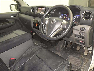 NISSAN CARAVAN VAN 2018