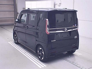 NISSAN ROOX 2021
