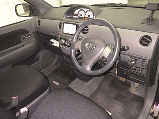 TOYOTA SIENTA 2015