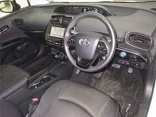 TOYOTA PRIUS 2022
