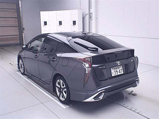 TOYOTA PRIUS 2016