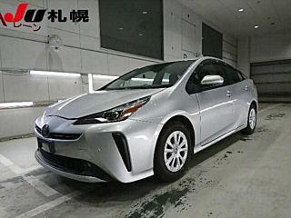 TOYOTA PRIUS 2021