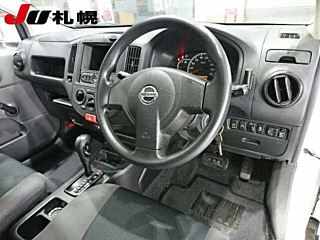 NISSAN AD 2019