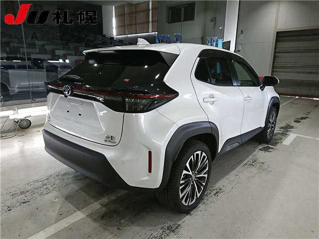 TOYOTA YARIS CROSS 2023