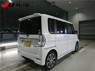 DAIHATSU TANTO 2016