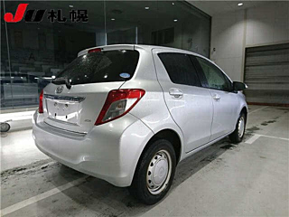 TOYOTA VITZ 2014