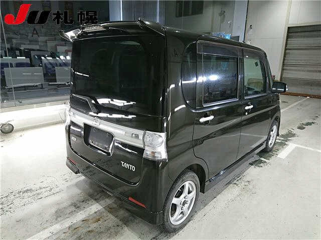DAIHATSU TANTO 2008