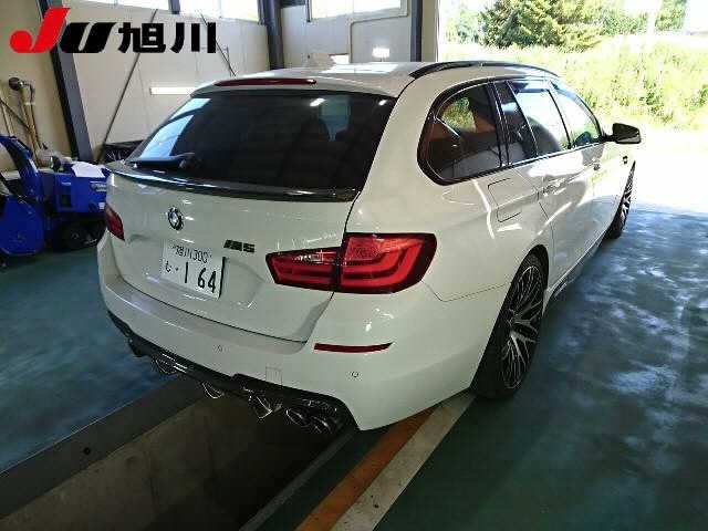 BMW 5 SERIES 2011