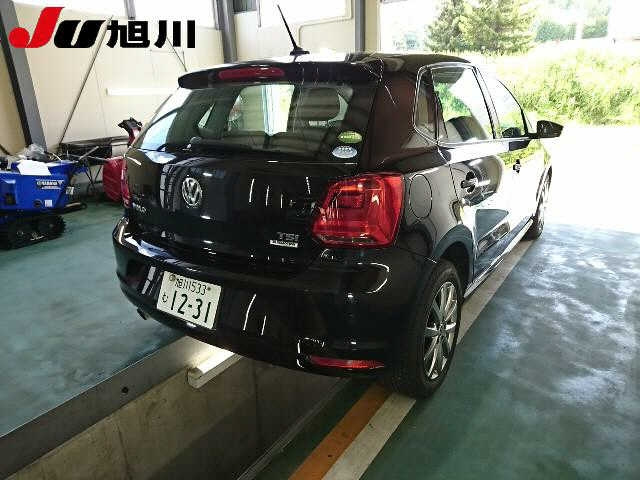VOLKSWAGEN POLO 2017
