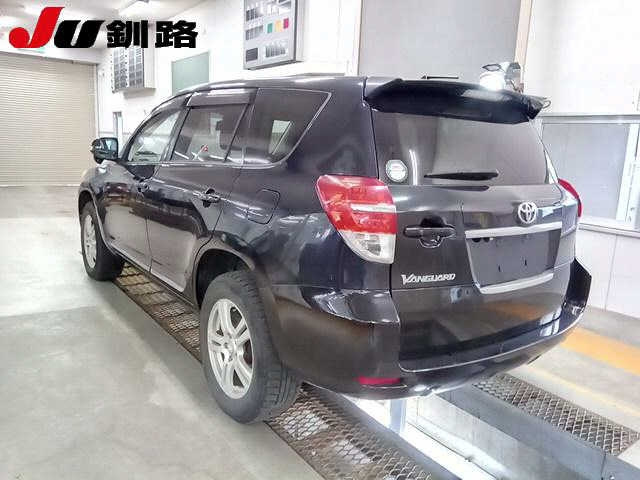 TOYOTA VANGUARD 2010
