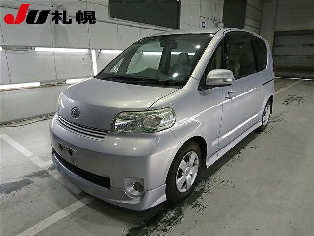 TOYOTA PORTE 2012