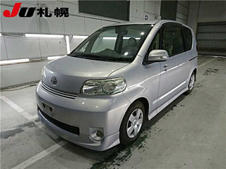TOYOTA PORTE 2012