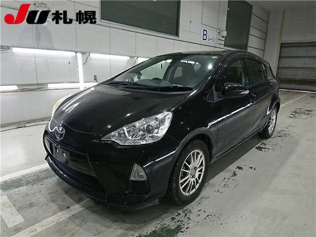 TOYOTA AQUA 2012