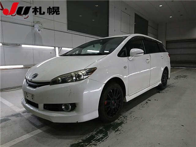 TOYOTA WISH 2011