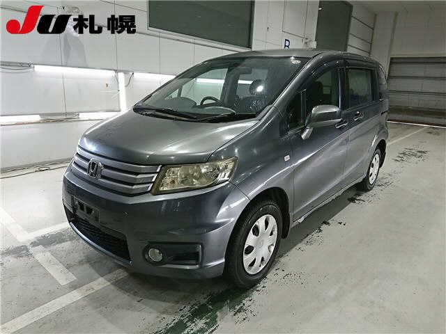HONDA FREED 2010