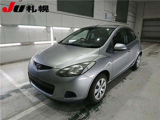 MAZDA DEMIO 2010