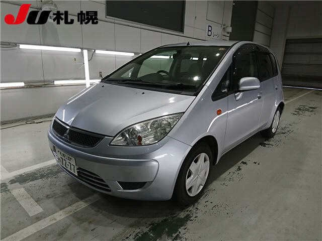 MITSUBISHI COLT 2010