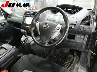NISSAN SERENA 2011
