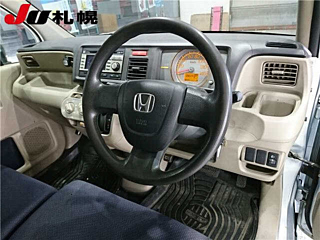 HONDA LIFE 2010